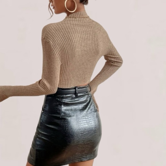 SHEIN Tan Mock-Neck Rib-Knit Sweater Size Small - Picture 3 of 11